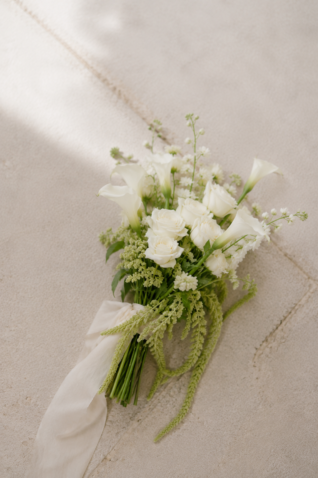 The Wedding Party - Green & White Collection | Sculptural Wedding Rental Set